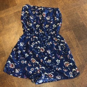 Floral strapless romper